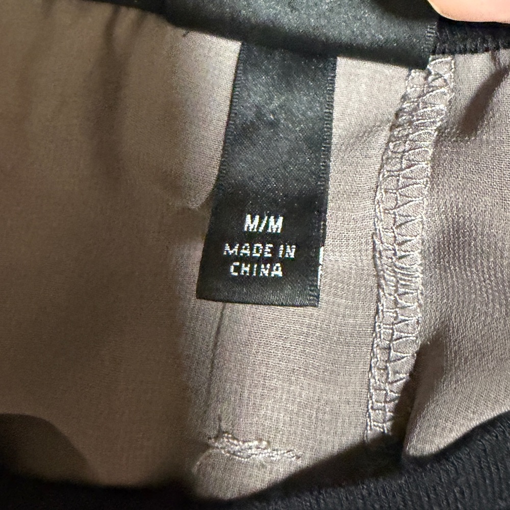 Massimo Black Sheer Back Tunic Top Faux Leather Shoulder Size M - Picture 10 of 10